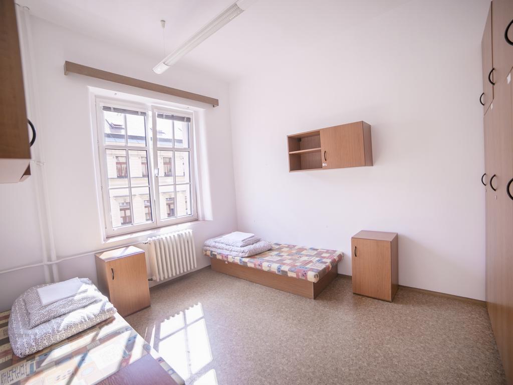 Dizzy Daisy Hostel Prag Zimmer foto